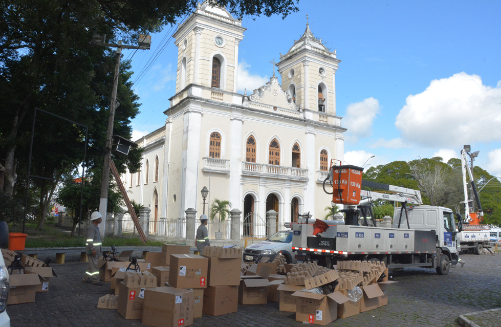 EFICIENTIZAÇÃO DA PRAÇA DA CATEDRAL DE FEIRA DE SANT`ANA - FEIRA DE SANTANA - BA